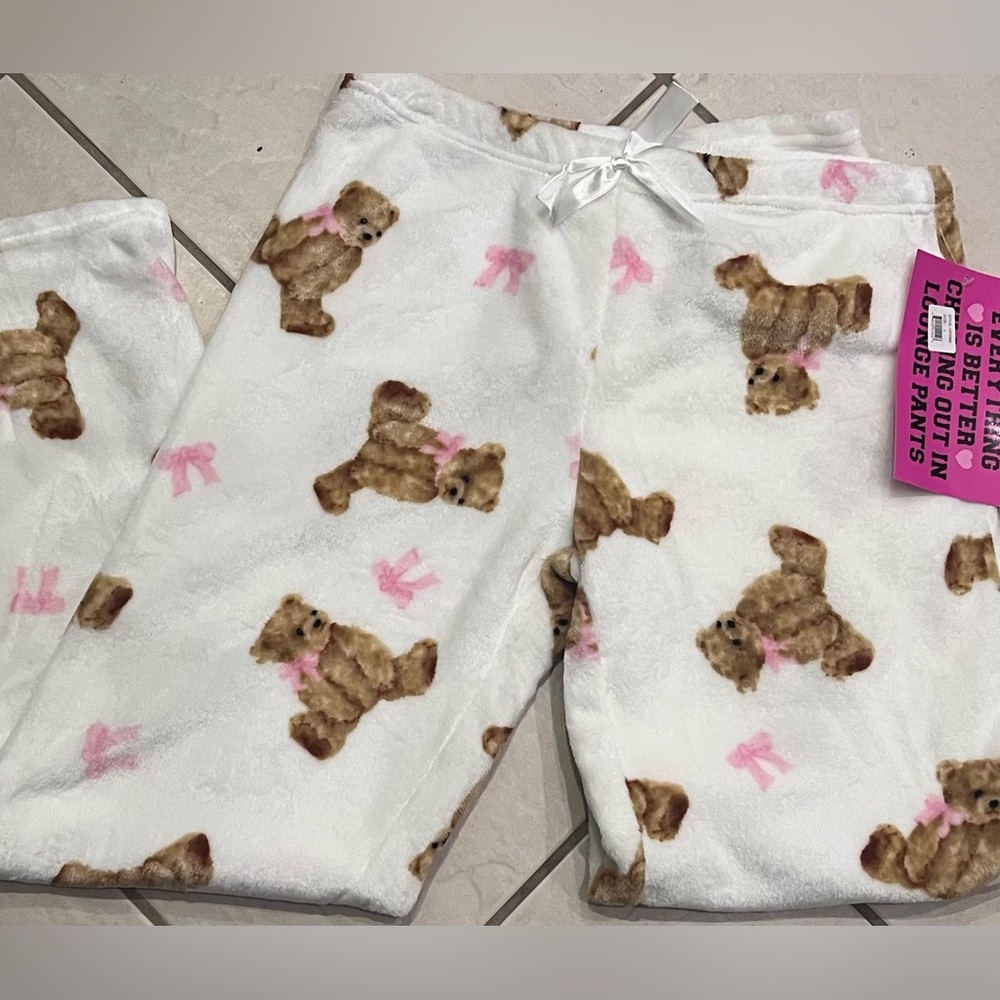 BRAND NEW “WEEKENDING” Cozy Fleece Pajamas with Teddy Bear Print